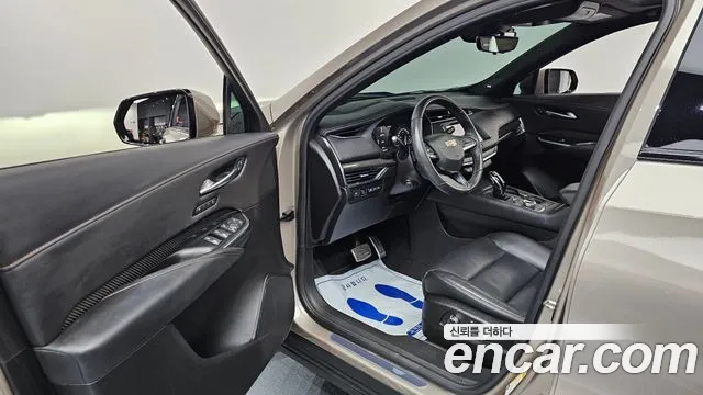 Cadillac XT4 2023 thumb 11
