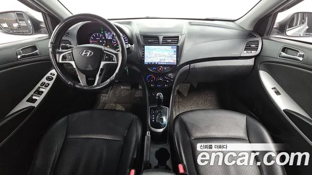 Hyundai Accent 2012 thumb 8