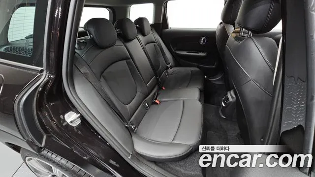Mini Clubman 2020 thumb 6