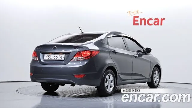 Hyundai Accent 2011 thumb 5