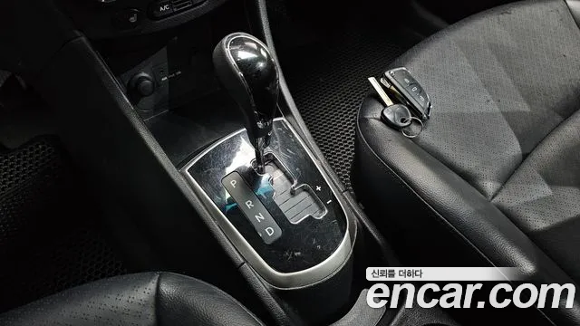 Hyundai Accent 2011 thumb 3