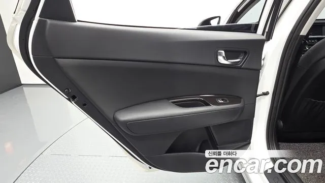 Kia K5 2018 thumb 6
