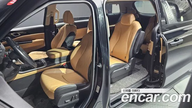 Kia Carnival 2021 thumb 12