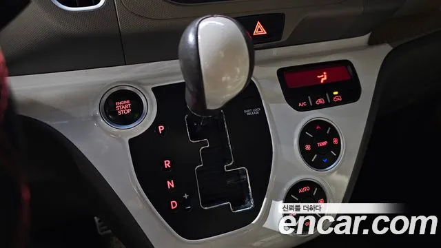 Kia Ray 2013 thumb 8
