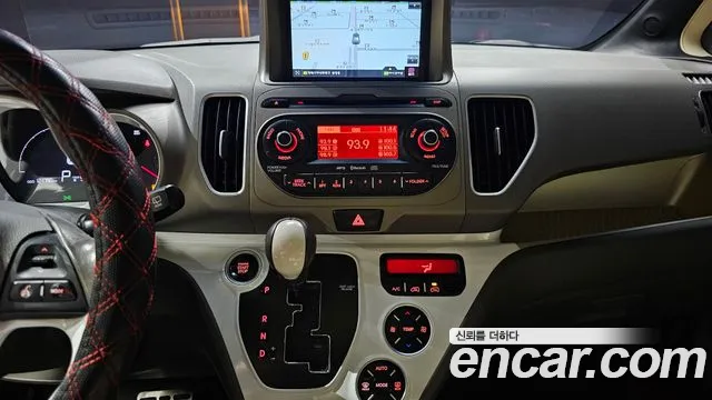 Kia Ray 2013 thumb 12