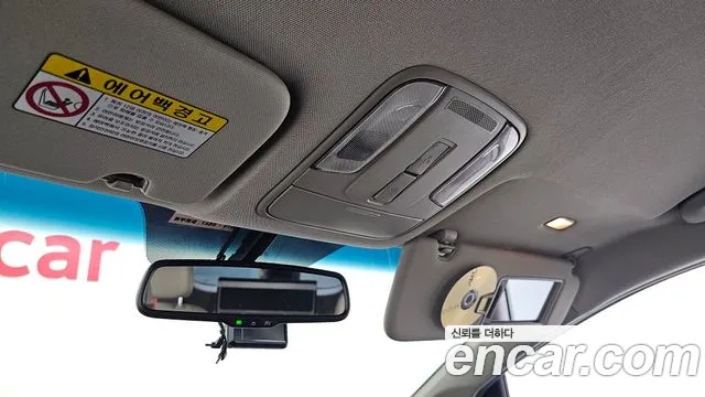 Kia Carnival 2015 thumb 3