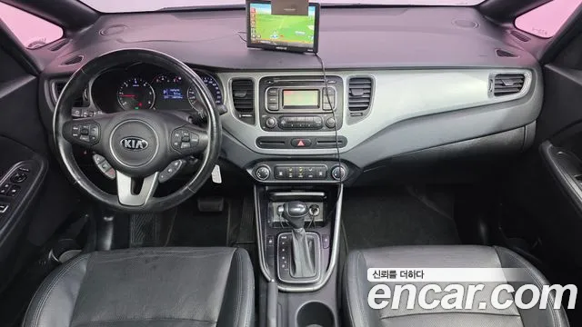 Kia Carens 2013 thumb 8