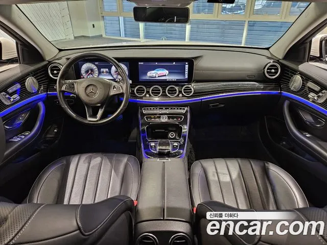 Mercedes-Benz E-Class 2018 thumb 5