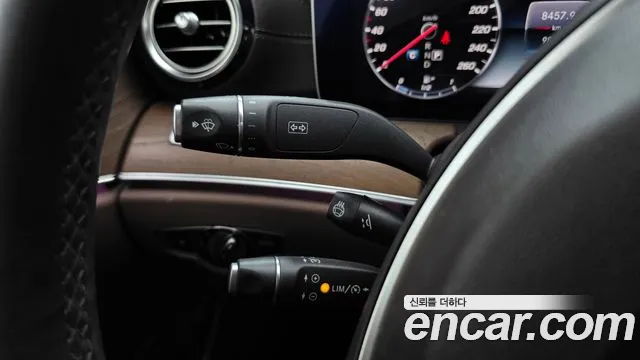 Mercedes-Benz E-Class 2018 thumb 8