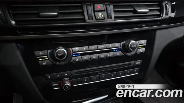 BMW X5 2018 thumb 12