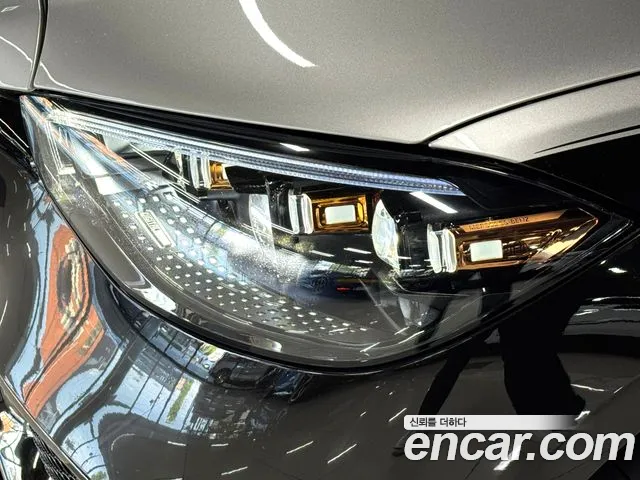 Mercedes-Benz S-Class 2024 thumb 10