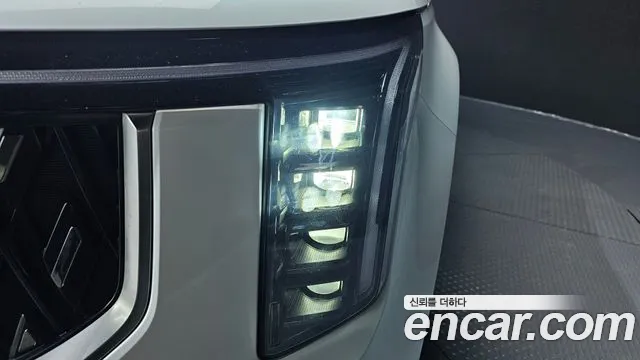 Kia Carnival 2024 thumb 11