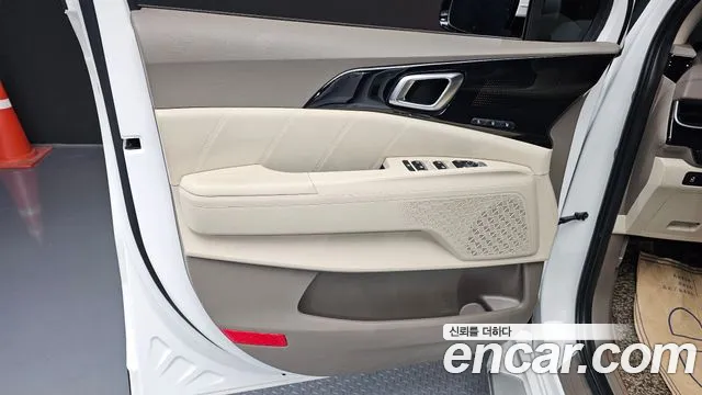 Kia Carnival 2024 thumb 12