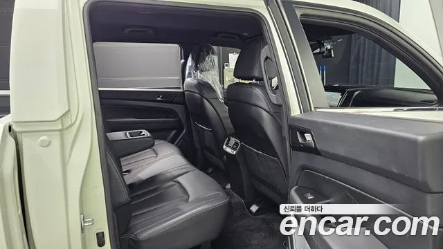 KGM Rexton 2019 thumb 12