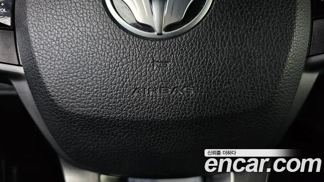 KGM Rexton 2019 thumb 5
