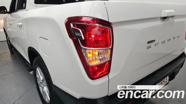 KGM Rexton 2019 thumb 4