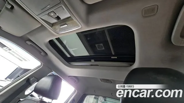 KGM Rexton 2018 thumb 2