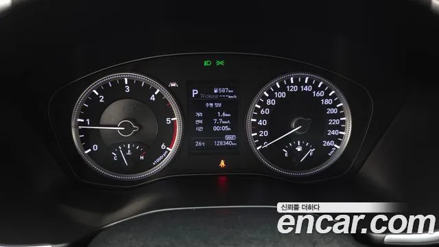 Hyundai Santa Fe 2018 thumb 11