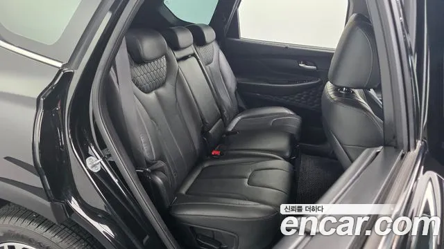 Hyundai Santa Fe 2018 thumb 6