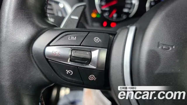 BMW M2 2019 thumb 2