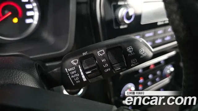 KGM Tivoli 2020 thumb 12