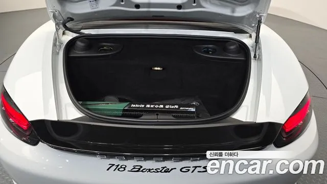 Porsche 718 Boxster 2017 thumb 8