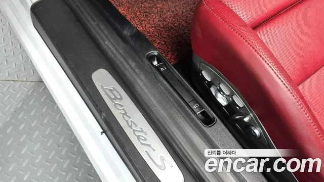 Porsche 718 Boxster 2017 thumb 11