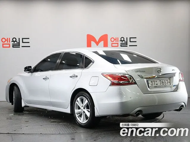Nissan Altima 2015 thumb 4