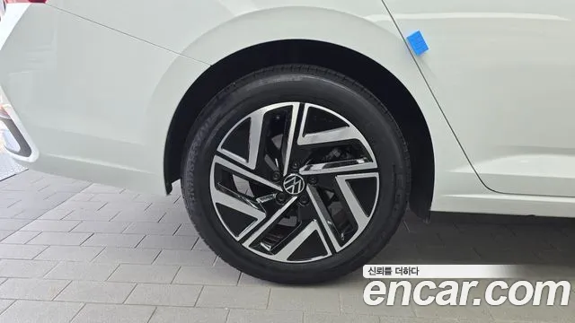 Volkswagen Jetta 2023 thumb 11