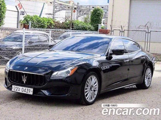 Maserati Quattroporte 2015 thumb 8