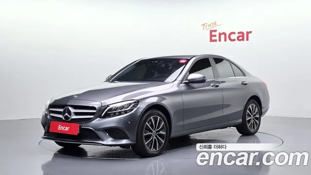 Mercedes-Benz C-Class 2019 thumb 12