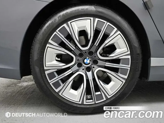 BMW 7 серии 2023 thumb 8