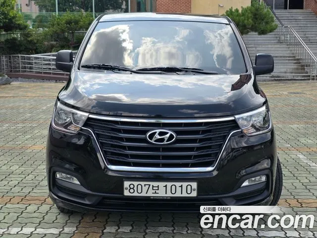 Hyundai Staria 2019 thumb 3