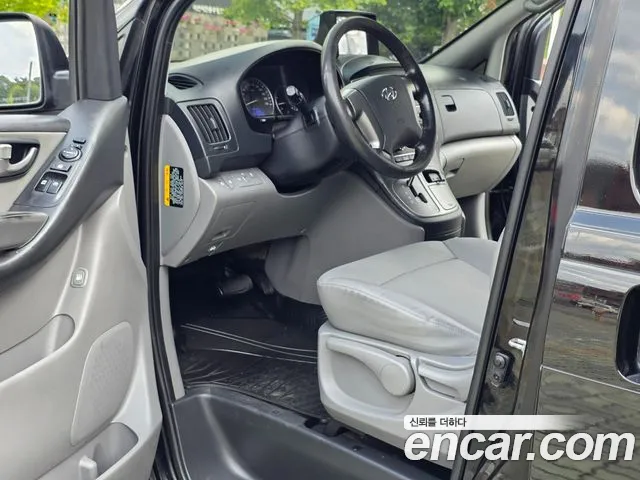 Hyundai Staria 2019 thumb 6