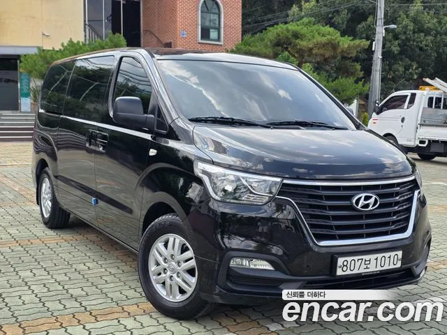 Hyundai Staria 2019 thumb 9