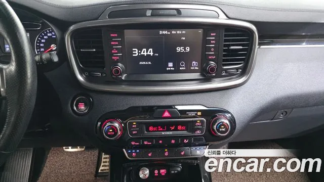Kia Sorento 2018 thumb 12