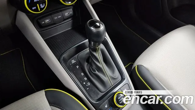 Hyundai Venue 2022 thumb 2