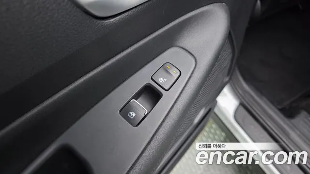 Hyundai Santa Fe 2021 thumb 4