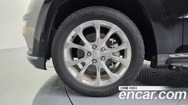 Jeep Grand Cherokee 2021 thumb 8