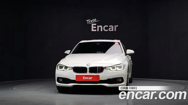 BMW 3 серии 2018 thumb 3