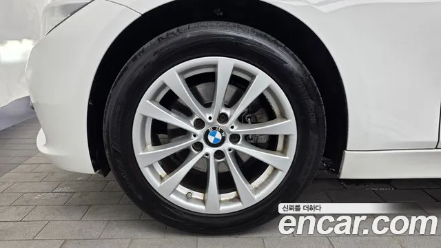 BMW 3 серии 2018 thumb 7