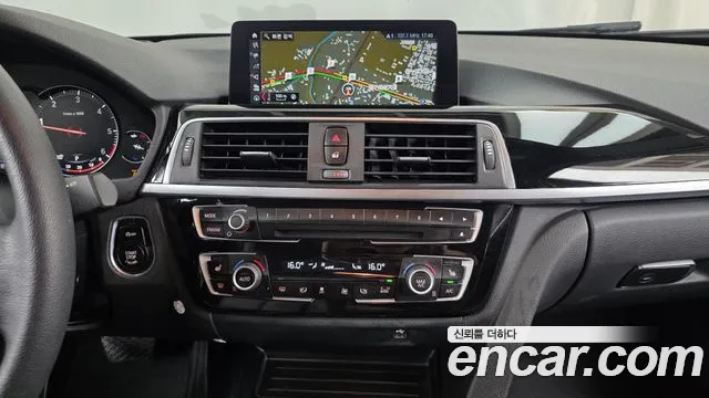 BMW 3 серии 2018 thumb 11