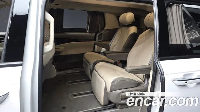 Kia Carnival 2024 thumb 7