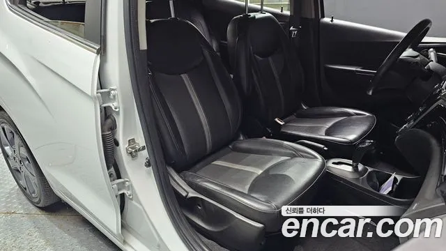 Chevrolet Spark 2018 thumb 10
