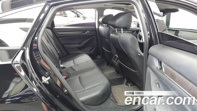 Honda Accord 2018 thumb 8