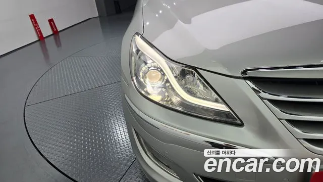 Hyundai Genesis 2011 thumb 9
