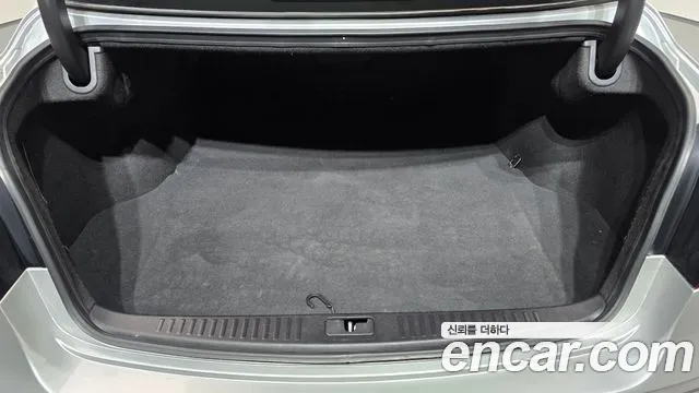 Hyundai Genesis 2011 thumb 7