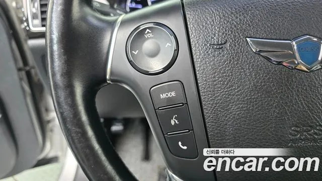Hyundai Genesis 2011 thumb 3