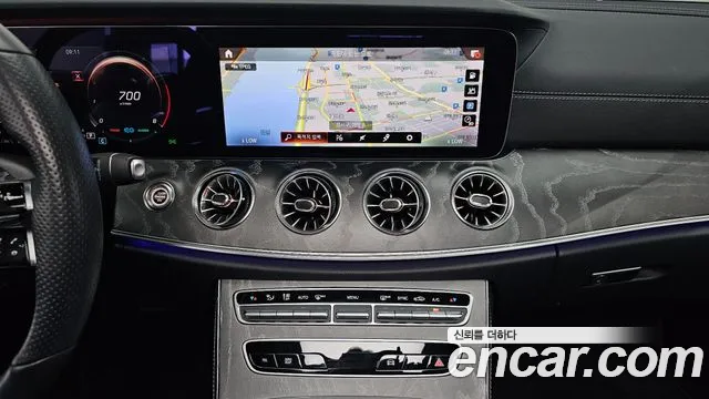 Mercedes-Benz E-Class 2021 thumb 7