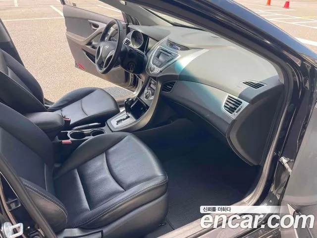 Hyundai Avante 2011 thumb 12